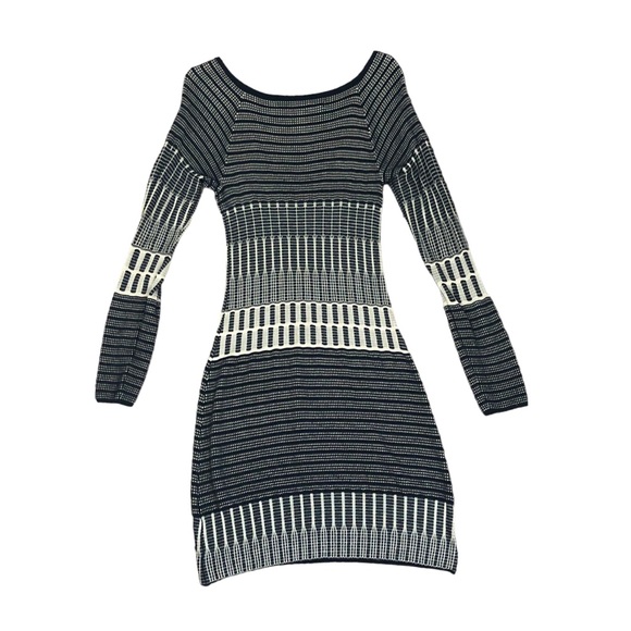 Women's Max Studio Multi Patterned Textured Black and Beige Dress. Size Medium. - Picture 13 of 13